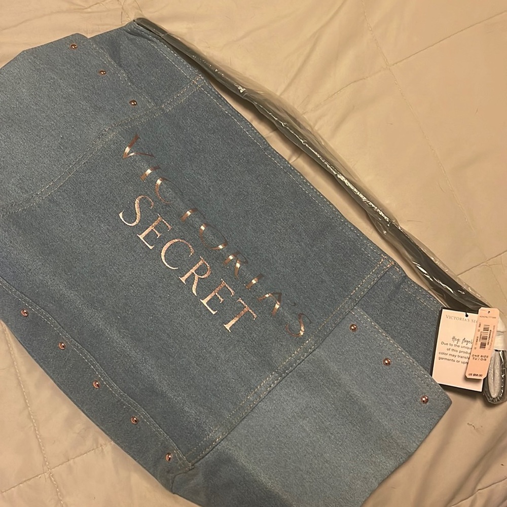 Victoria’s Secret tote bag
